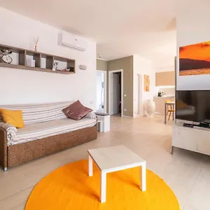 Attico Vista Mare Appartamento Tirrenia
